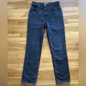 Abercrombie & Fitch The 90s Straight Ultra High Rise Jean 28L